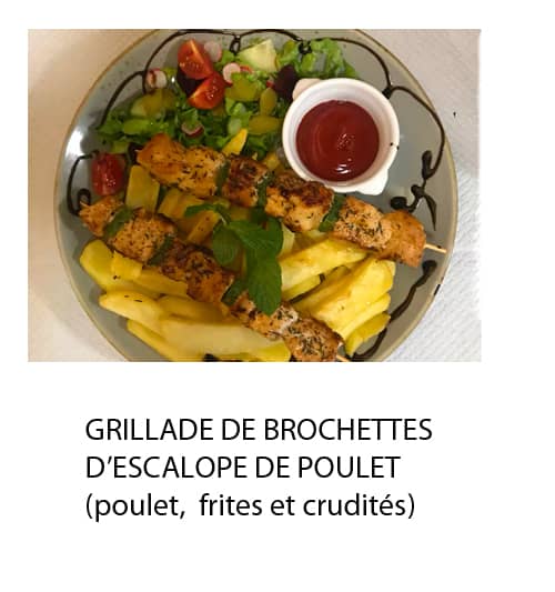 GRILLADE DE BROCHETTES D’ESCALOPE DE POULET